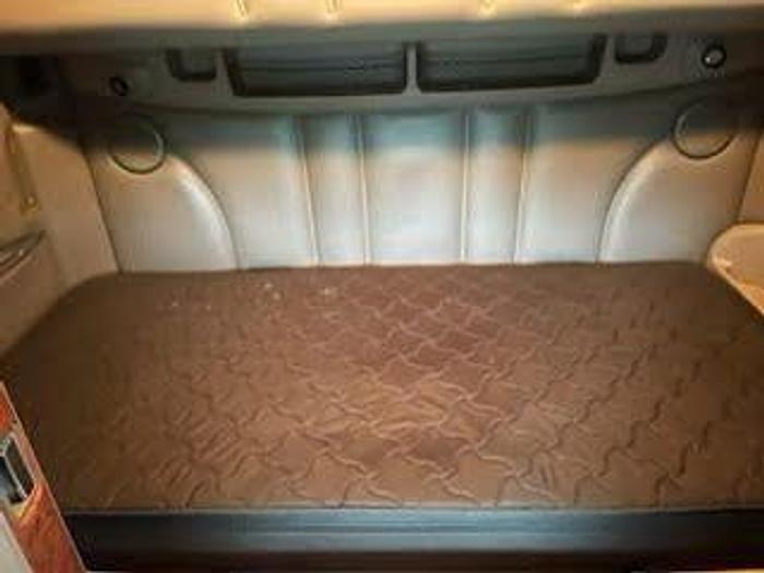 Used 2009 Peterbilt 387