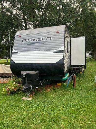 Used 2021 Heartland Pioneer BH305