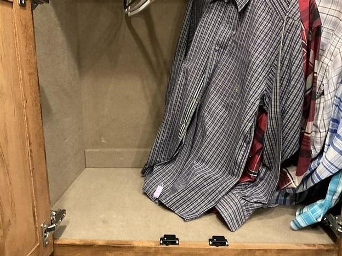 Used 2021 Twister 3 Horse Trailer with Living Quarters