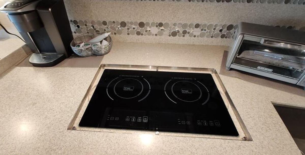 Used 2018 Newmar Ventana 4369