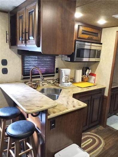 Used 2016 Bison Premier 4 Horse Trailer with Living Quarters