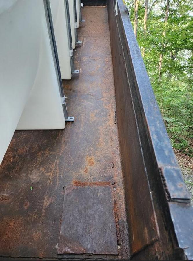 Used 2002 International 4700