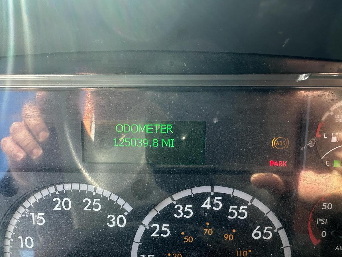 Used 2016 Freightliner 114SD Dump Truck