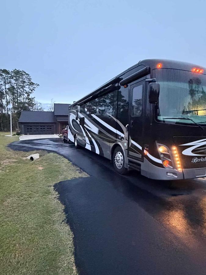 Used 2022 Forest River Berkshire 40F