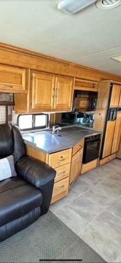 Used 2006 Fleetwood DISCOVERY