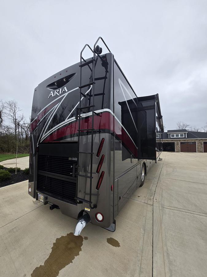 Used 2024 Thor Motorcoach Aria 4000