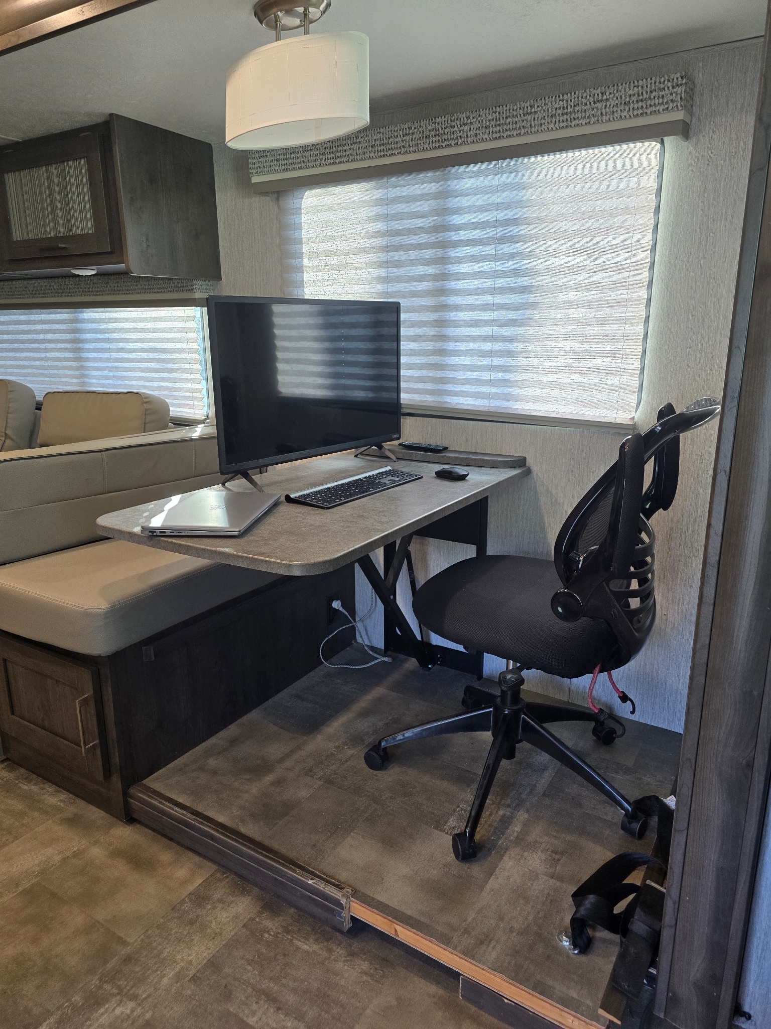 Used 2022 Coachmen Pursuit 31TS Class A Motorhome