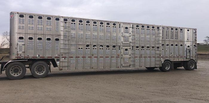 Used 2016 Wilson PSDCL-402 Livestock Trailer