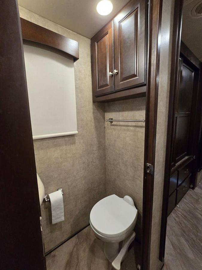 Used 2016 Winnebago Adventurer 38Q