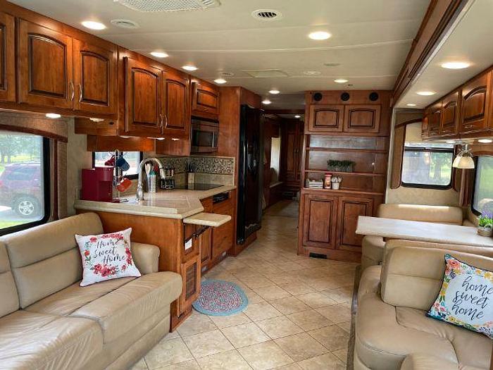 Used 2011 Monaco KNIGHT 40PBT