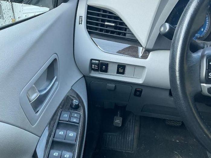 Used 2015 Toyota Sienna XLE