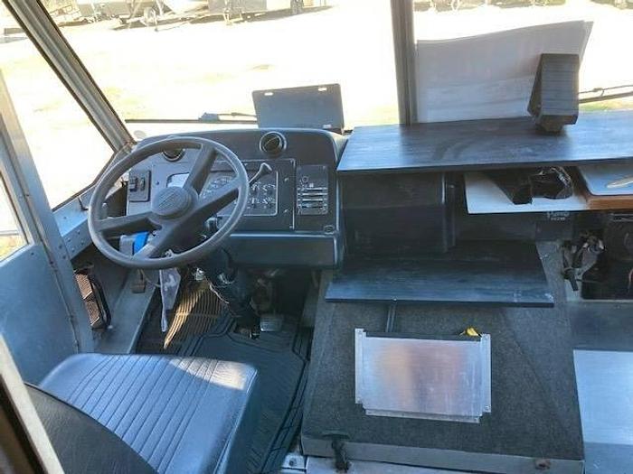 Used 2004 GMC Workhorse Food Truck