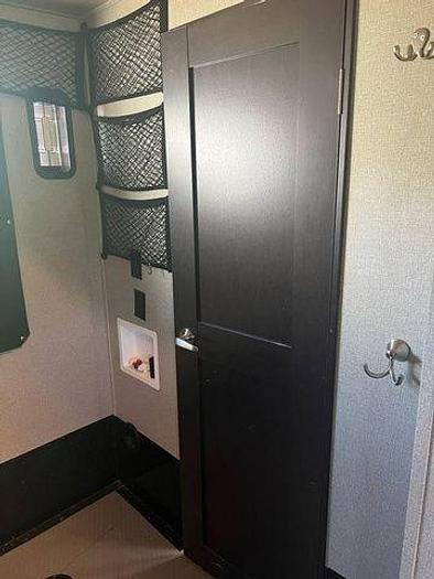 Used 2018 Keystone Raptor 428SP