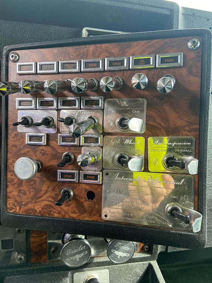 Used 2001 Kenworth W900