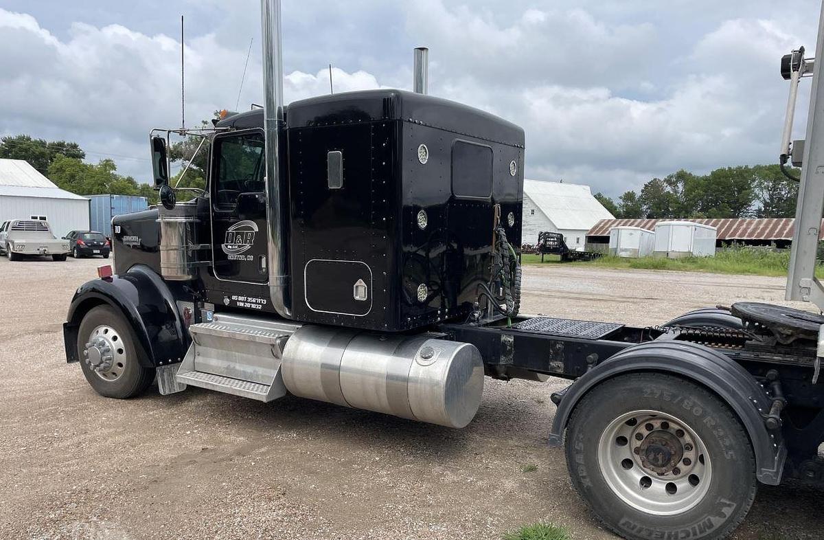 Used 2007 KENWORTH W900