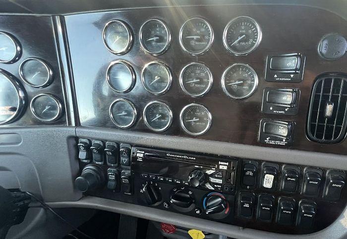 Used 2014 Peterbilt 389 Glider Kit