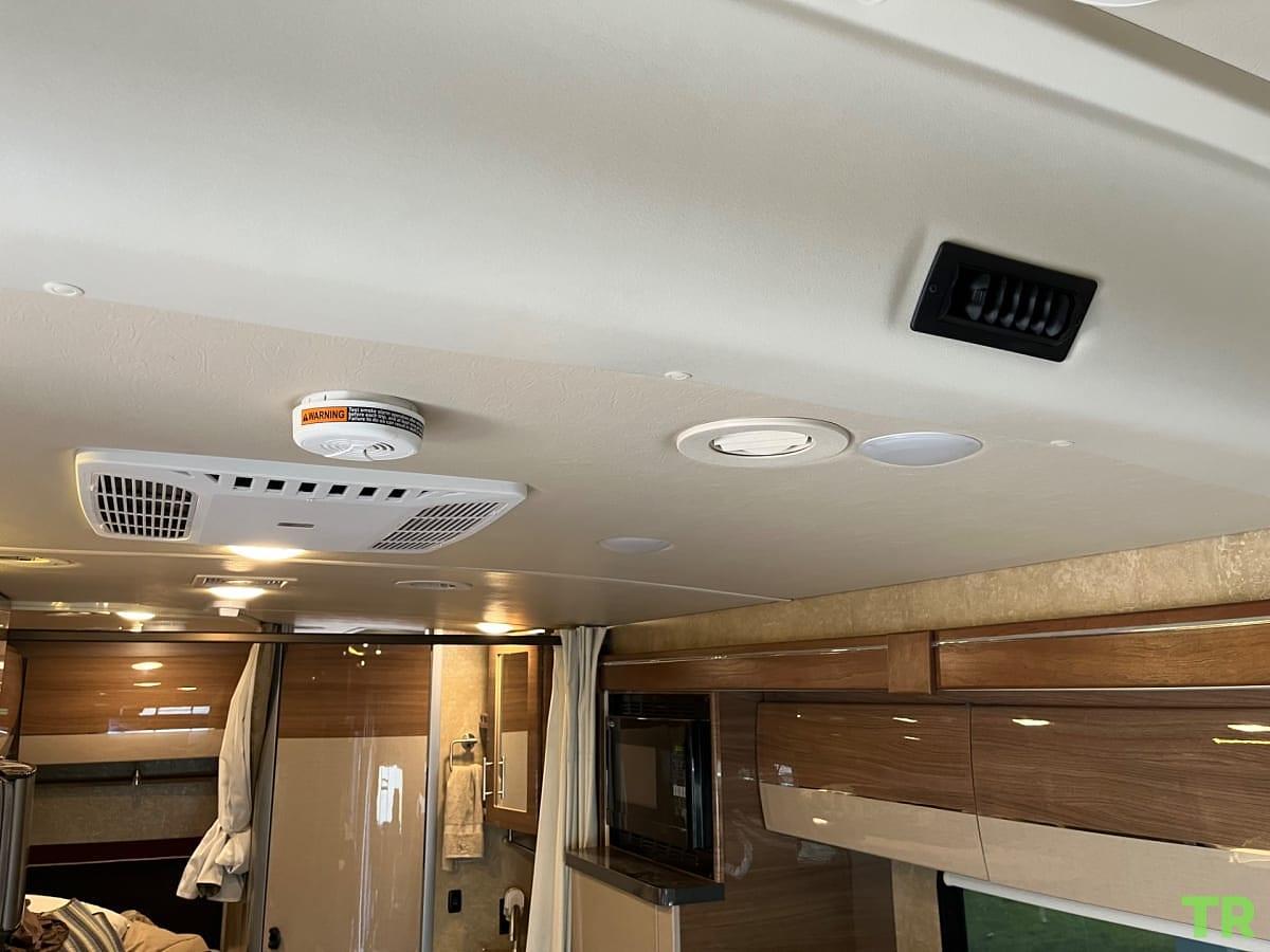 Used 2017 Winnebago View 25j