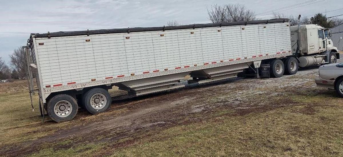 Used 2011 Timpte Hopper Bottom Trailer
