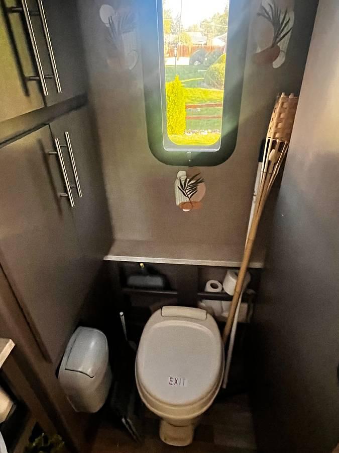 Used 2021 Thor Motor Coach Gemini 23 TE