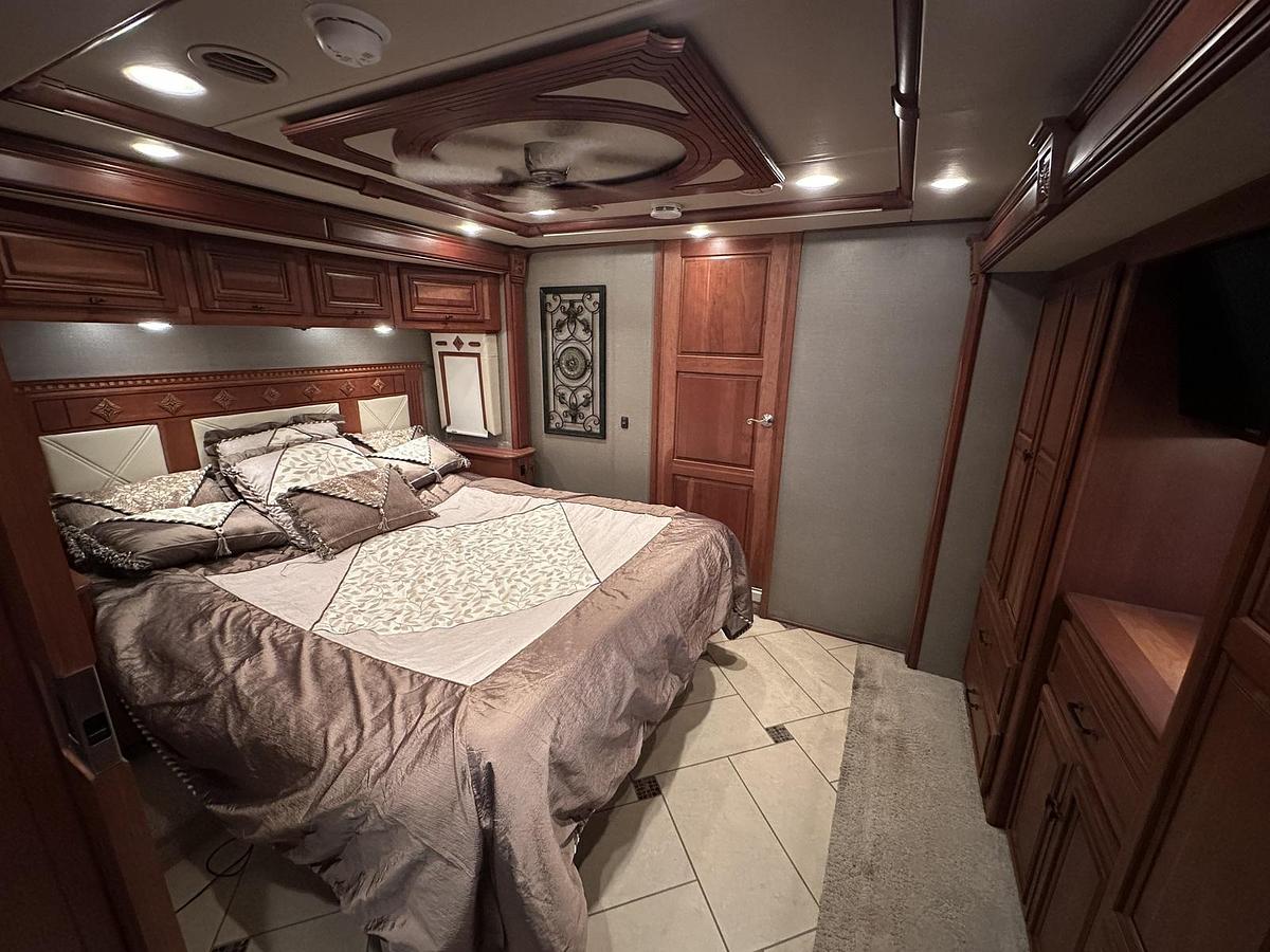 Used 2013 Itasca Ellipse 42QD Class A Motorhome