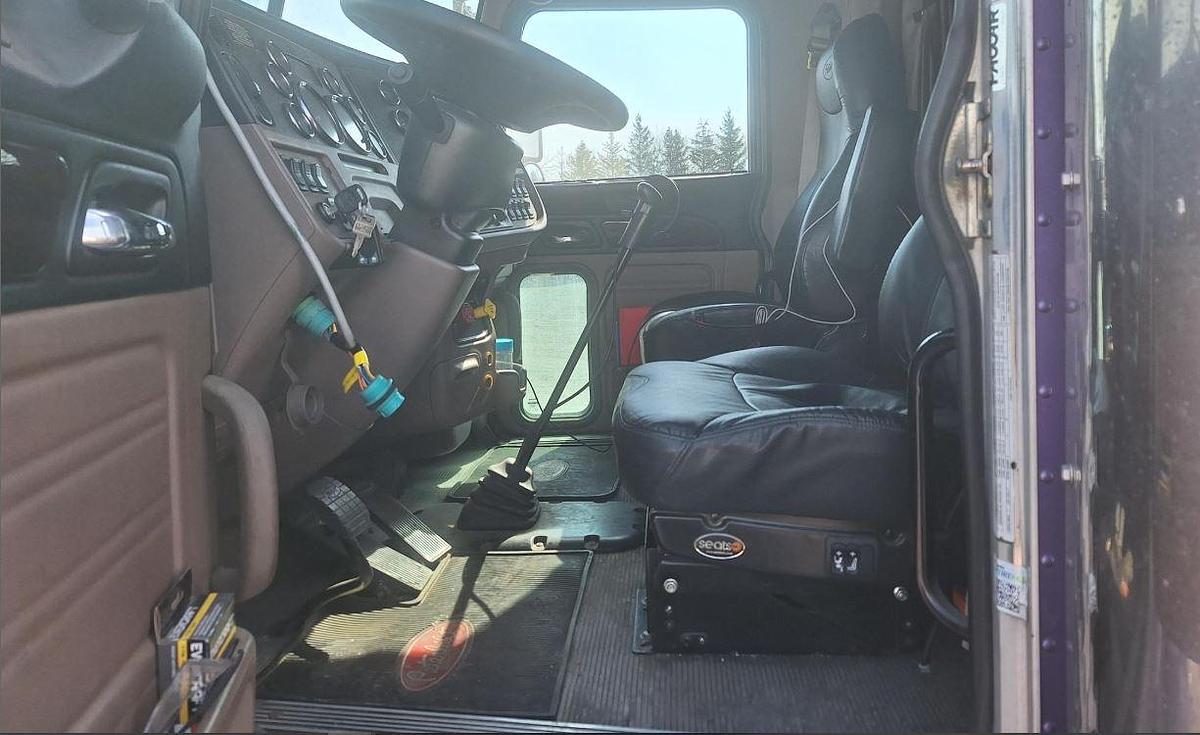 Used 2018 Peterbilt 389