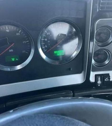 Used 2006 KENWORTH T800