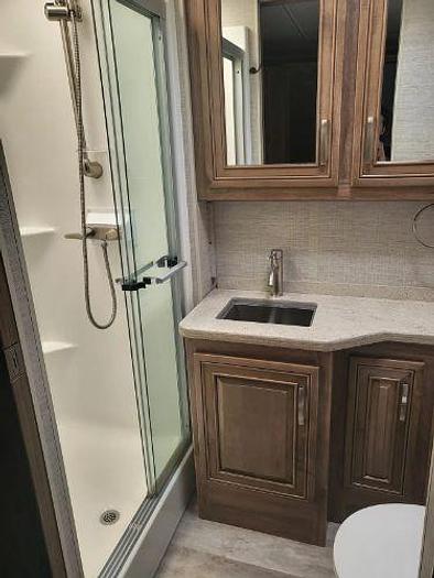 Used 2021 Jayco Seneca 37K