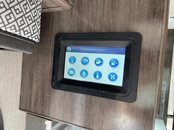 Used 2022 Holiday Rambler Vacationer 33C