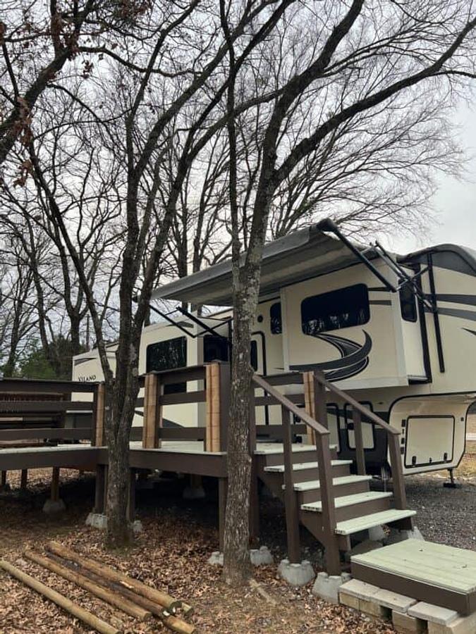 Used 2019 40' Vanleigh Vilano 375FL