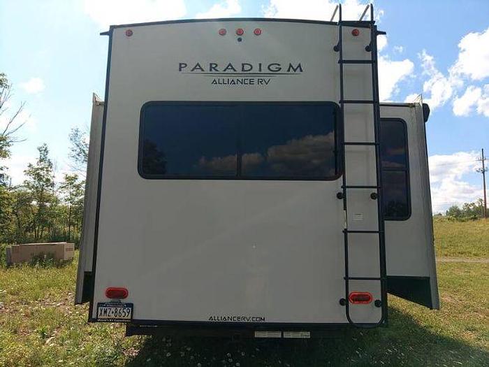 Used 2021 Alliance RV Paradigm 370FB
