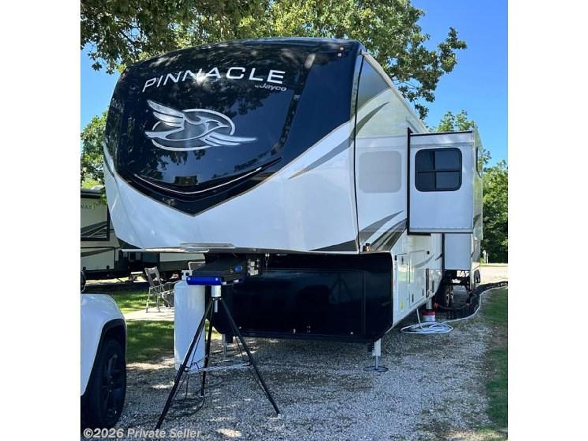 Used 2024 Jayco Pinnacle 38fbrk