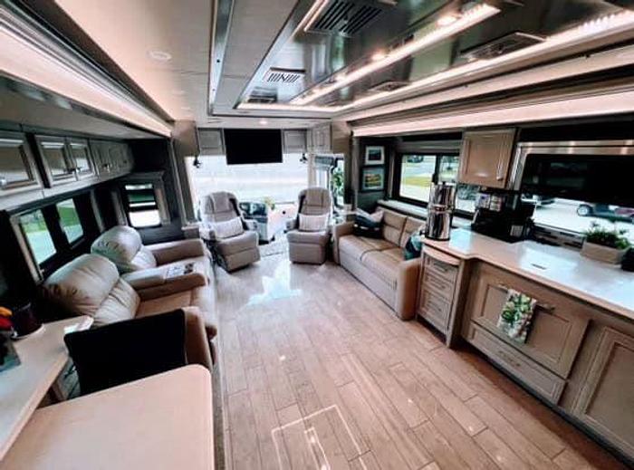 Used 2021 Tiffin Motorhomes Phaeton 37BH