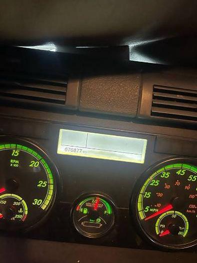 Used 2016 Freightliner Cascadia