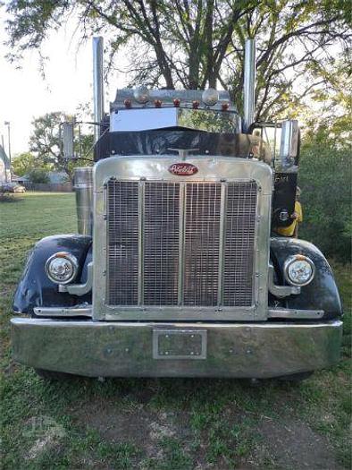Used 2001 Peterbilt 379