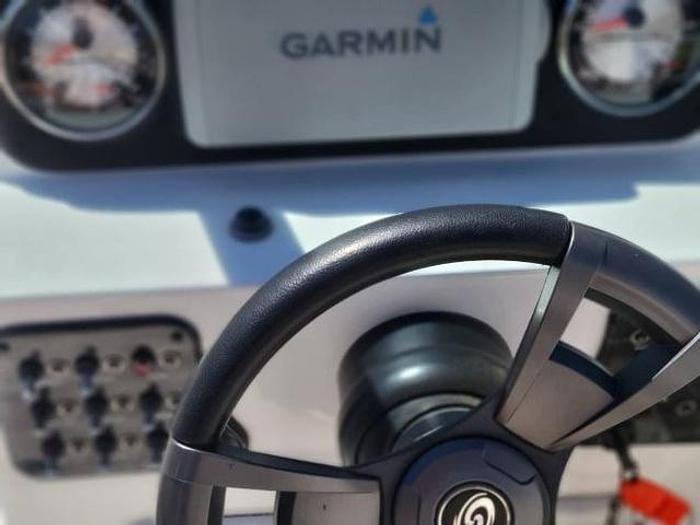 Used 2015 Hurricane 187 Sundeck OB