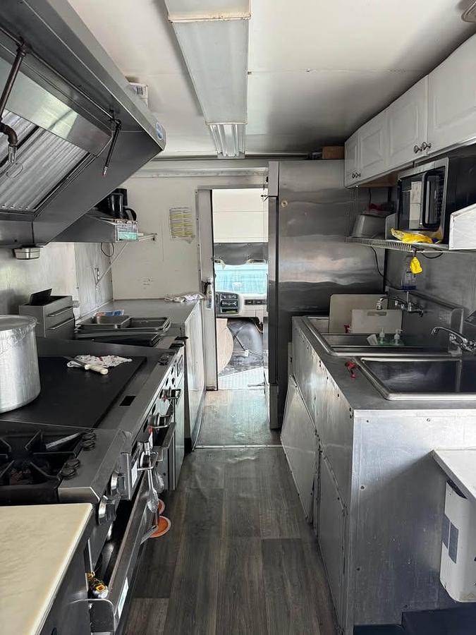 Used 2000 Chevrolet Express Food Truck