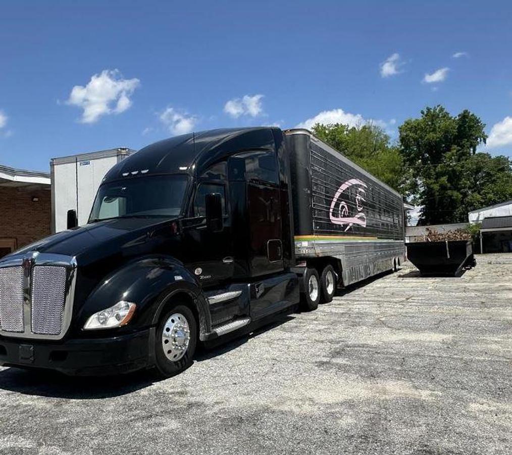 Used 1996 GREAT DANE 53 ft x 102 in Enclosed Car Carrier Trailer