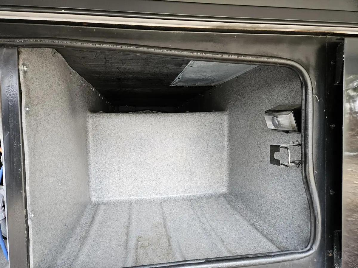 Used 2022 Dynamax Isata 5 30FW