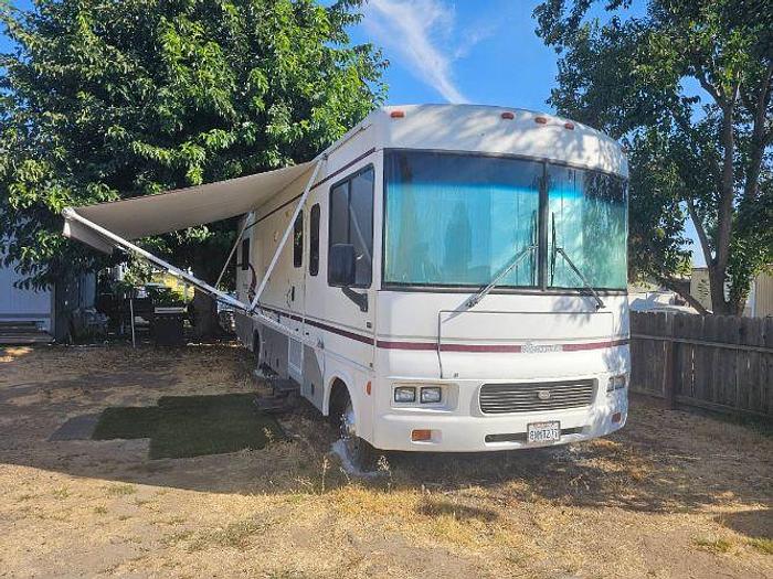 Used 2002 Winnebago SIGHTSEER