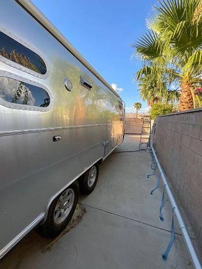 Used 2019 Airstream Flying Cloud M-27FB Twin