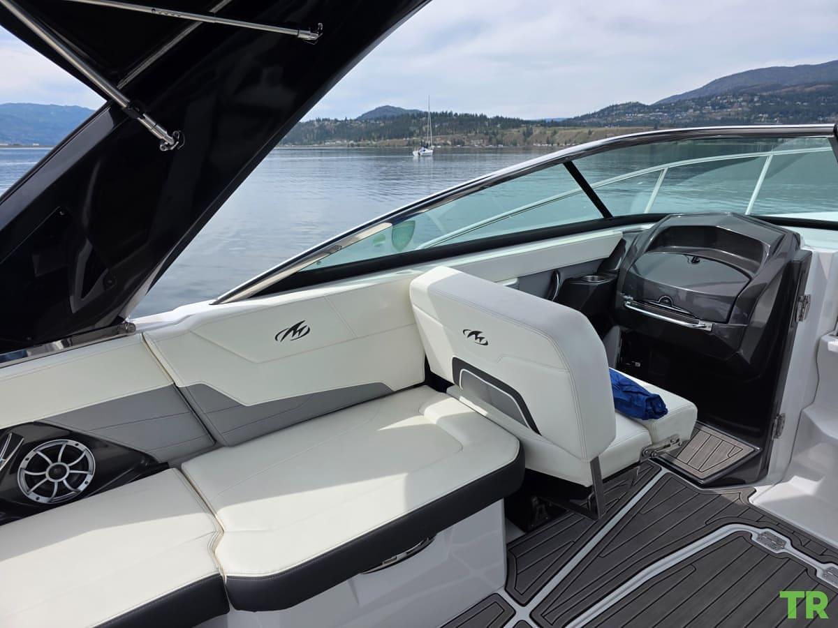 Used 2015 Monterey Cuddy Cabin
