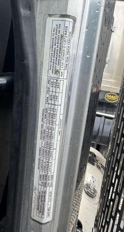 Used 2020 Peterbilt 389 Day Cab Semi Truck