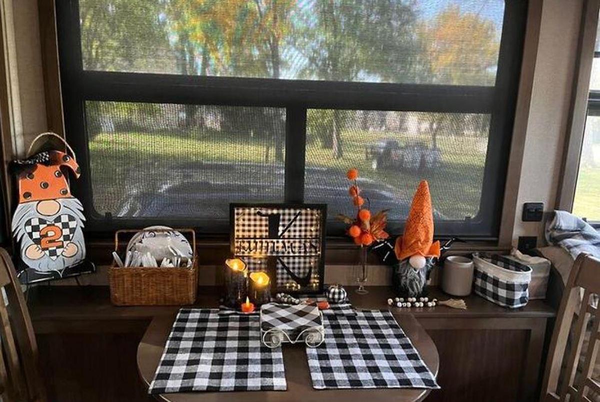 Used 2018 Forest River Riverstone Legacy 38FB-2 Fifth Wheel