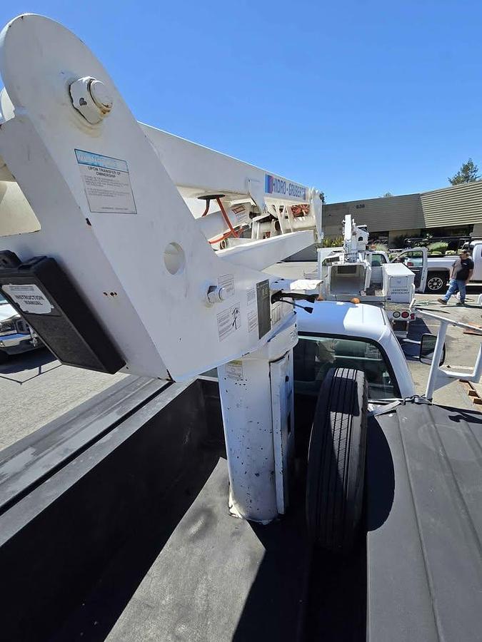 Used 2001 Ford F450 Super Duty Bucket Truck