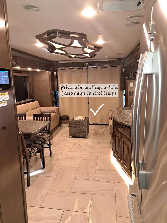 Used 2018 Thor Tuscany 40 DX with 450 HP Cummins engine