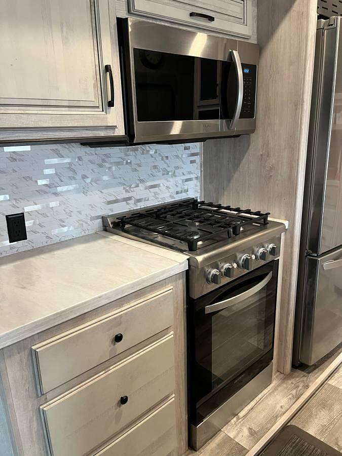 Used 2022 Forest River Sandpiper 321RL Luxury Fifth Wheel