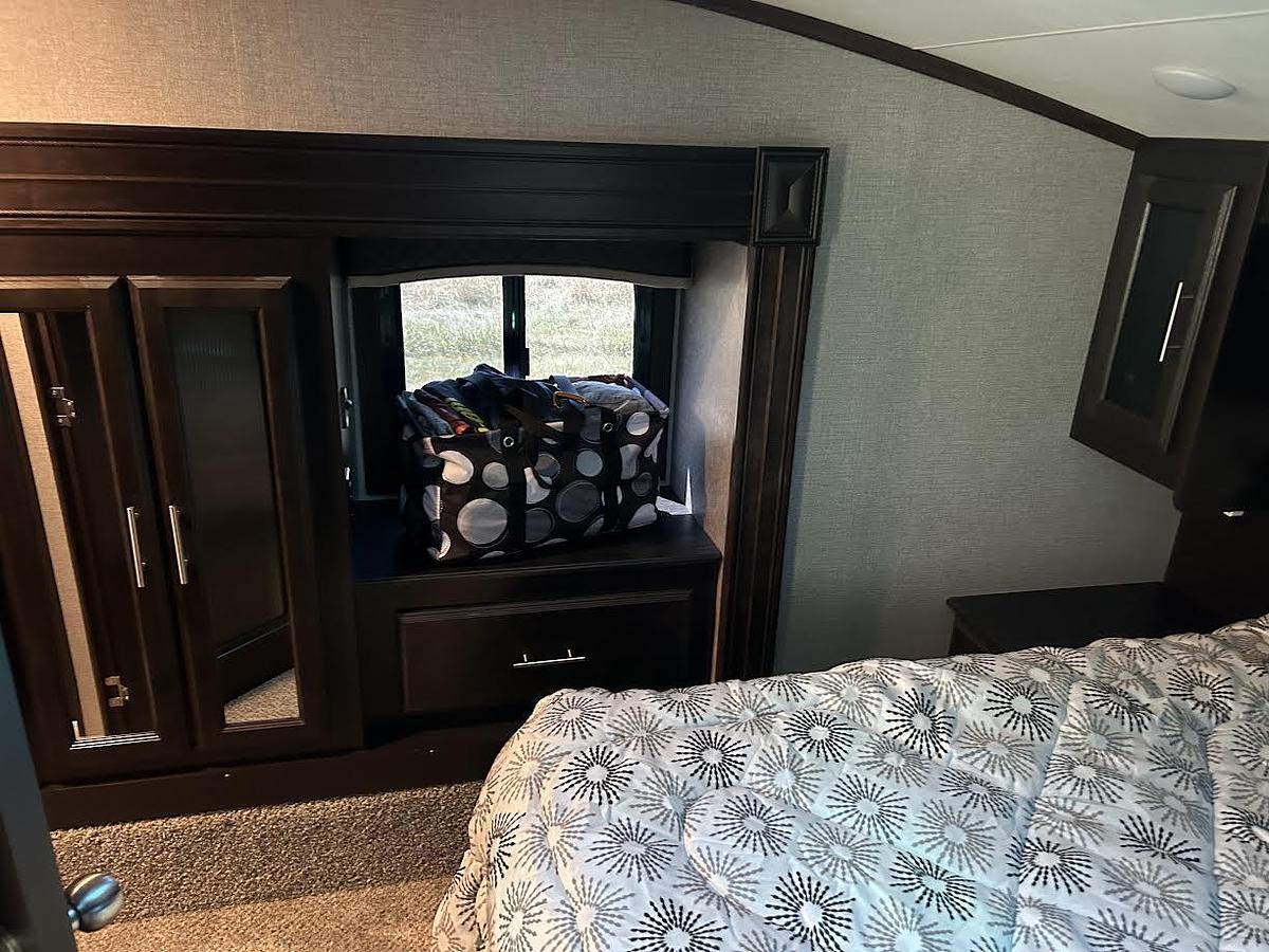 Used 2019 Jayco Eagle HT 24.5CKTS Fifth Wheel