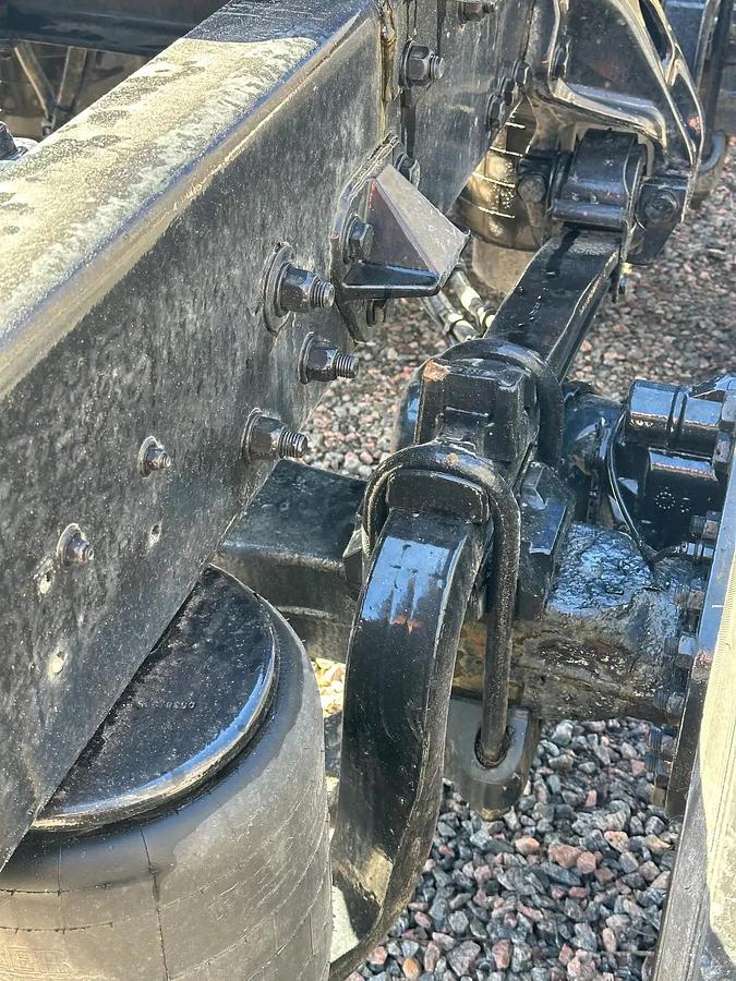 Used 2019 Kenworth T680 Sleeper Semi Truck