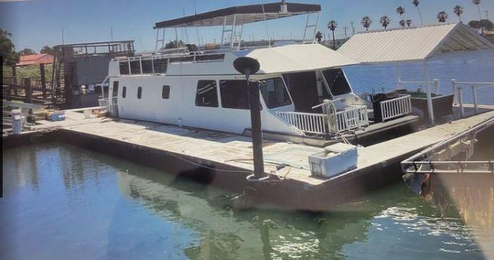 Used 2004 Country Home Houseboat