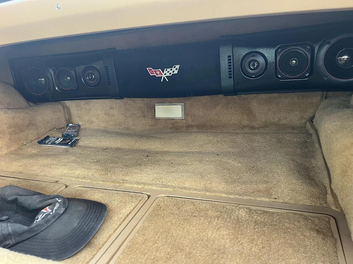 Used 1976 Chevrolet Corvette Coupe Classic Sports Car V8